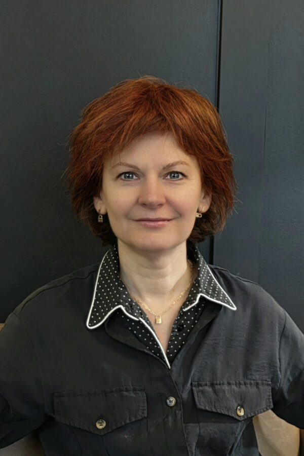 Anna, Senior Stylist